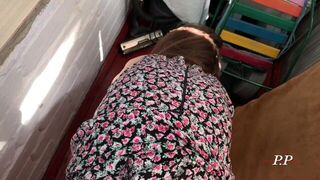 Застукал за мастурбацией на балконе, потом трахнул и кончил ей в рот порно